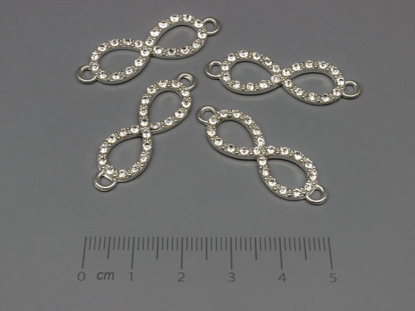 Безкрайност 33x10mm, отвор халки 2.5mm - 50 бр.
