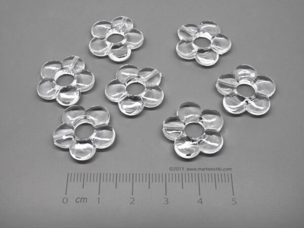 Цвете прозрaчно - бяло 20x20x5mm, отвор 1.5mm - 50g ≈ 53 бр.