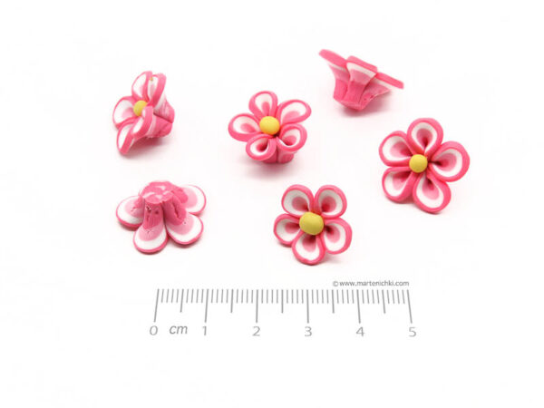 Цвете - розово 19х19х8mm, отвор 1.5mm - 10бр.