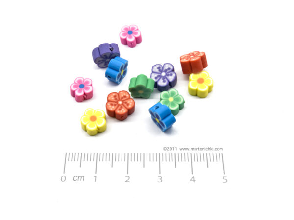 Цветя 9х9х4mm, отвор 1mm - 20бр.