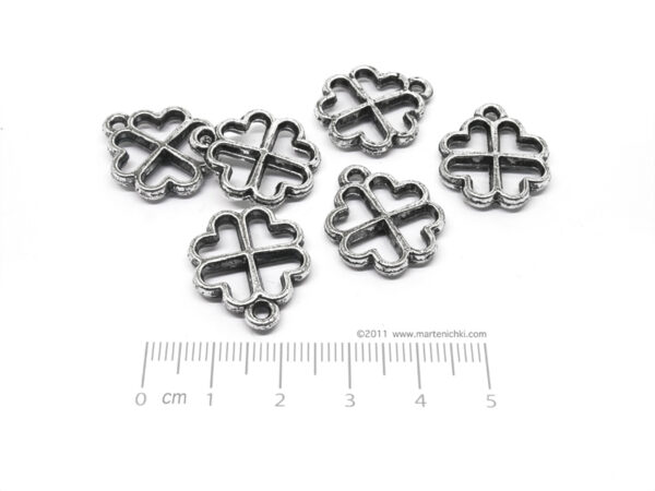 Детелина 19х19mm - 50g ≈ 120 бр.