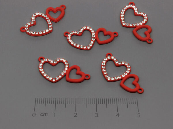 Две сърца червени 26.5x14.5mm, отвор халки 1.2mm - 5 бр.