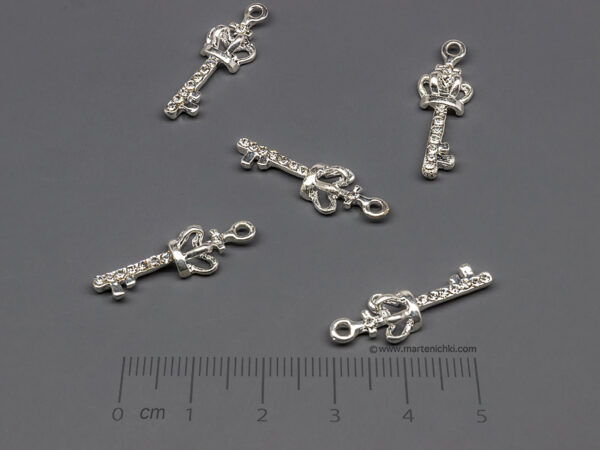 Ключ с корона с камъни 24x8mm, халка 1.5mm - 50 бр.