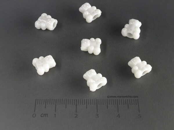 Мече бяло - 10x9.5x5mm, отвор 3mm - 500g ≈ 2100 бр.