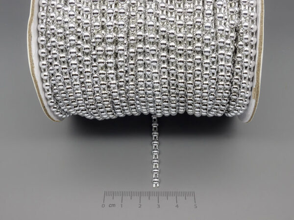 Наниз от полусфери сребристи, ширина 4mm, височина 2mm - 50 метра