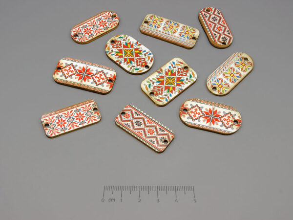Плочки с шевици микс, 31x15-20mm, дебелина 2.2mm, отвори 2.5mm - 10 бр.