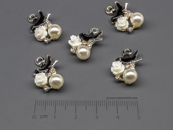 Птичка с роза и перла 22.5x15mm, халка 2mm - 50 бр.