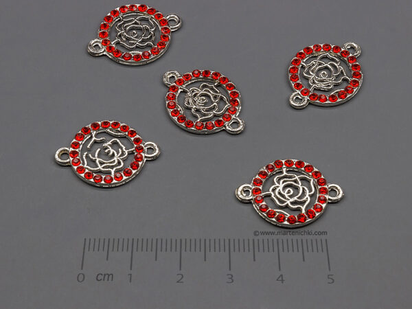 Роза в кръг с червени камъни 22x16mm, халки 2mm - 50 бр.
