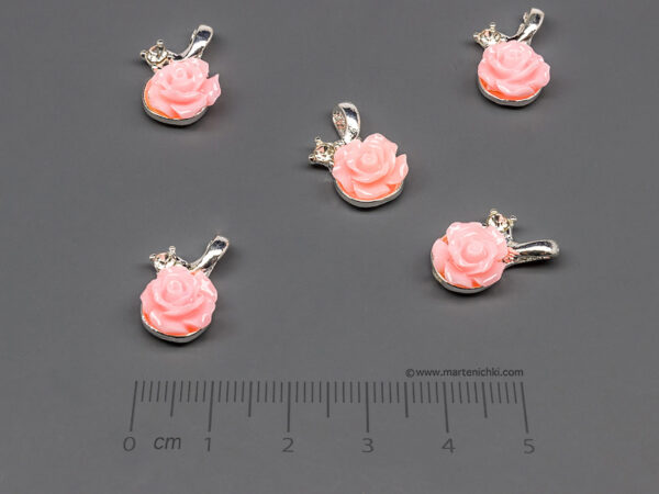 Роза висулка розова 17x11mm, халка 3x2mm - 5 бр.