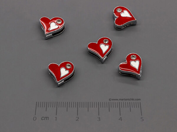Сърце 13x12x5mm, отвор 8x2mm - 50 бр.