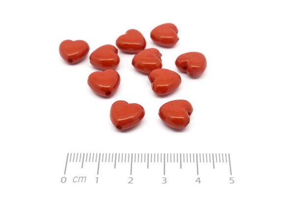 Сърце червено 11х10х5mm, отвор 1.5mm - 500g ≈ 1240 бр.