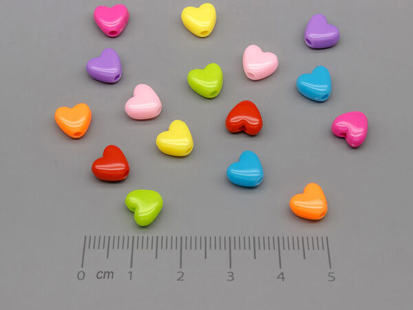 Сърце микс 8x7x4.5mm, отвор 1.8mm - 50g ≈ 292 бр.