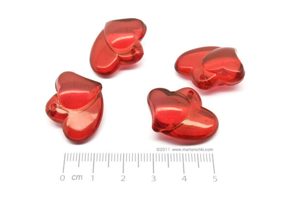 Сърце прозрачно - червено 25x20x8mm, отвор 1.5mm - 50g ≈ 24 бр.