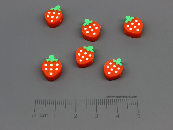 Ягодка Фимо - 12x9x4mm, отвор 1.5mm - 20бр.